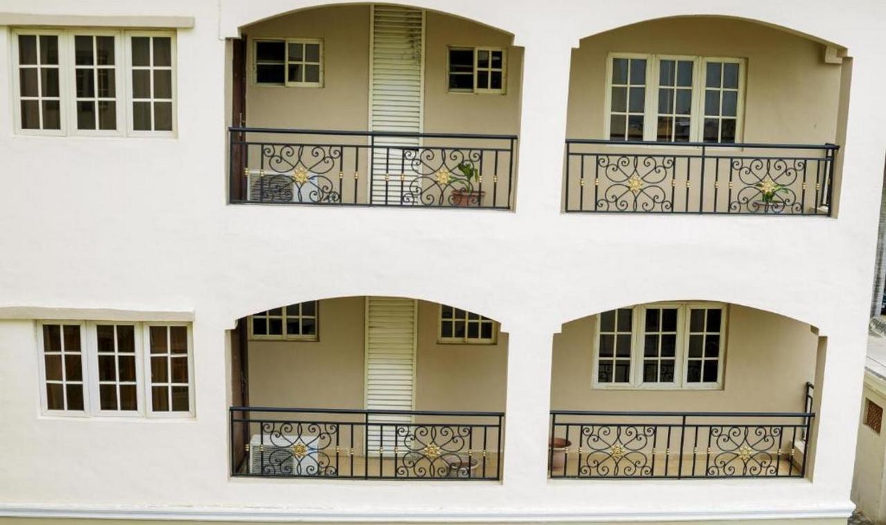 Room In Lodge - Apartment Royale Hotel-3 Bd Apartment Ikeja Exterior photo